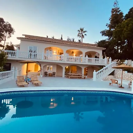 Apartment Sea View 3 Bedroom In A Luxury