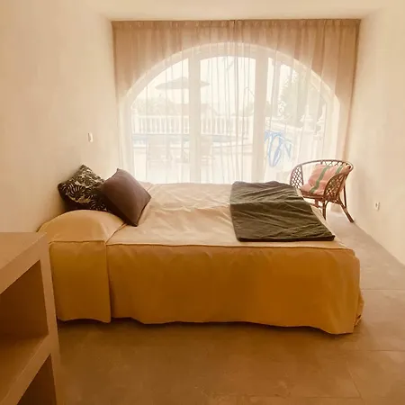 Sea View 3 Bedroom In A Luxury Apartment *